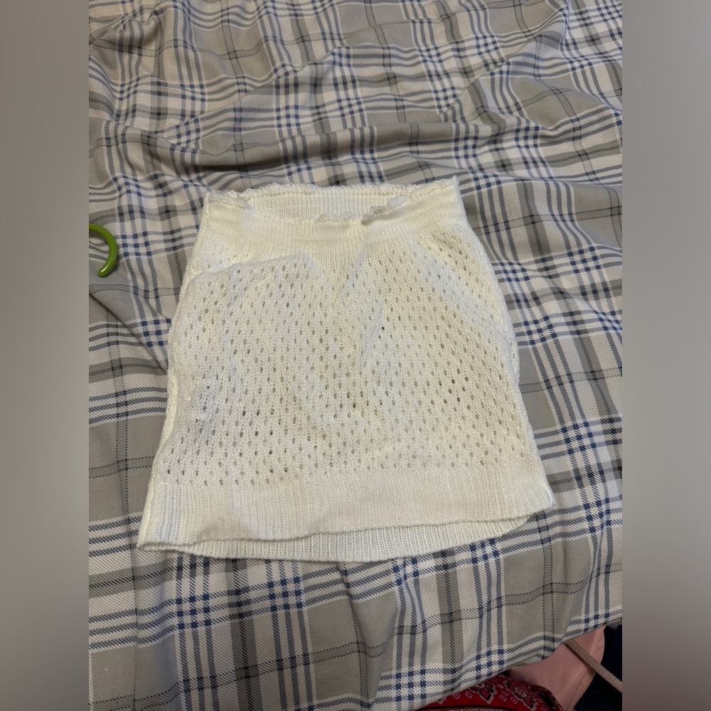 medium white knit tube top